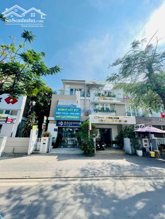 Hàng hiếm Nhà mặt tiền Liên Phường Quận 9, ngang 7m, ngay vòng xoay- sổ hồng, chính chủ bán