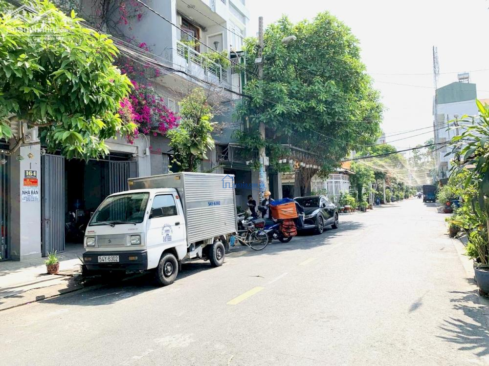 Bán nhà mặt tiền gần Trương Vĩnh Ký (diện tích: 140m2) đúc 4 tấm, giá 16.8 tỷ, phường Tân Thành