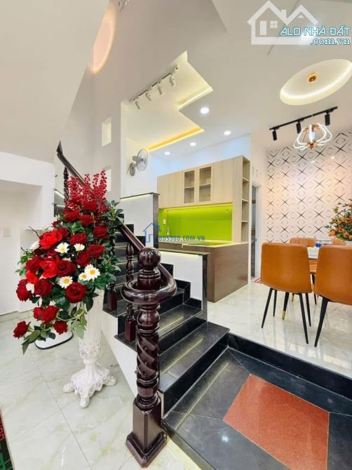 🌼 Chuẩn bị đi nước ngoài bán nhà đường An Dương Vương, Quận 5 / 72.6m² / 3 Tỷ 090