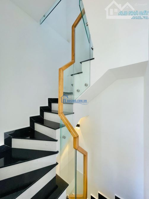Căn có 102! Nhà Lò Siêu, Q.11. Giá: 3 tỷ 190 - 39 m2 - 1T3L nhà đẹp chốt nhanh kẻo lỡ