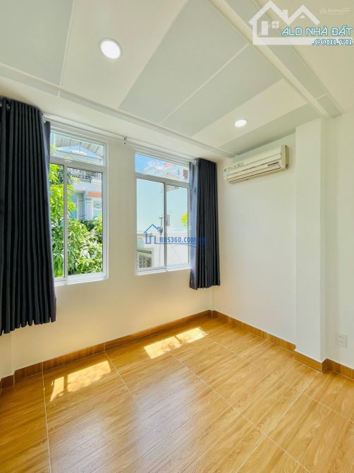Căn có 102! Nhà Lò Siêu, Q.11. Giá: 3 tỷ 190 - 39 m2 - 1T3L nhà đẹp chốt nhanh kẻo lỡ