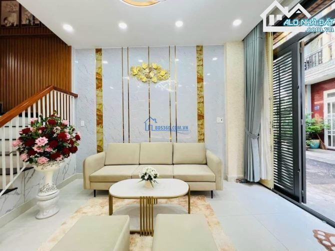 Mua ngay kẻo lỡ căn 56 m2 Trần Minh Quyền, Q.10. Chỉ 3 tỷ 890. 1T1L Đang cho thuê 13 tr