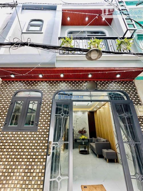 Hiếm có! Nhà 2 tầng Nguyễn Trãi Q.5 – Sổ riêng – 3 tỷ 150 - 62,5 m2 - Nhà đẹp gọi ngay nào