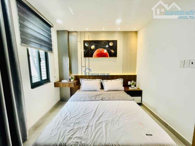 Nhà Bán đường Lê Trực, Phường 7, Bình Thạnh giá 2 tỷ 150- 32m2 nhà 2 lầu có sân thượng,shr