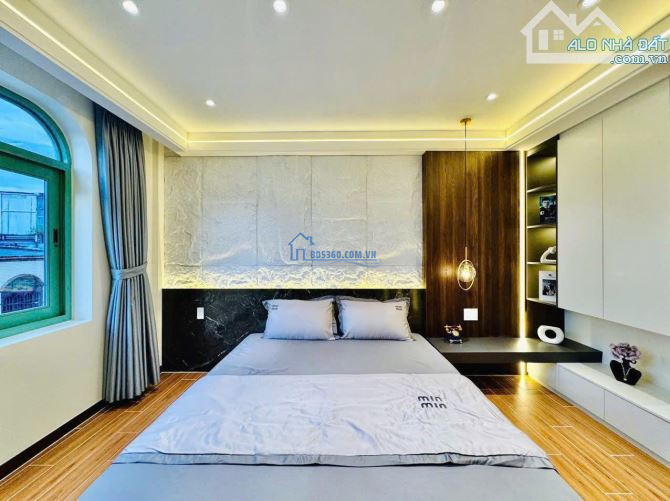 Cần bán nhà ngay Thành Thái, Q10. Giá: 3 tỷ 420 /64,5m2, sổ hồng riêng, hẻm 6m