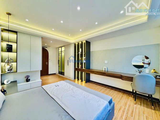 Cần bán nhà ngay Thành Thái, Q10. Giá: 3 tỷ 420 /64,5m2, sổ hồng riêng, hẻm 6m