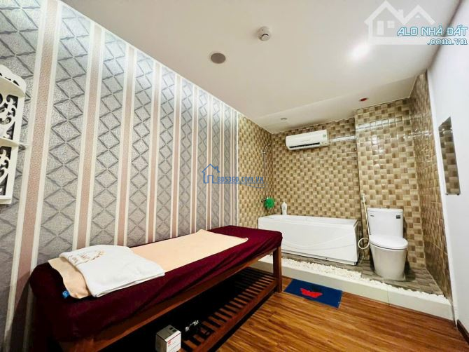 💛💛💛💛💛Hót , hót , hót ngộp banks , bán cặp đất ngay sát Phạm Văn Đồng tặng 30 phòng