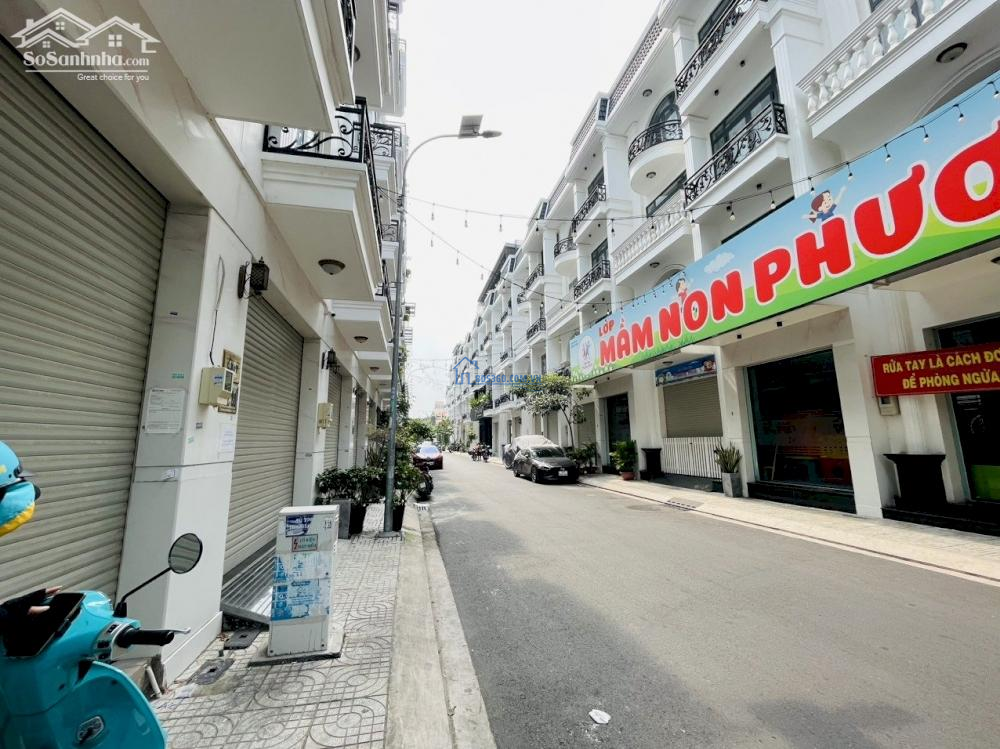 Bán nhà hẻm đường Tân Sơn Nhì, 4mx21m, giá 8 tỷ, 3 lầu, P. Tân Sơn Nhì Q. Tân Phú