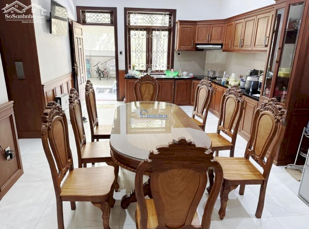 Bán biệt thự đẹp phường Phú Thạnh 8.5mx18m (1 trệt + 2 lầu), giá: 20 tỷ, Q. Tân Phú