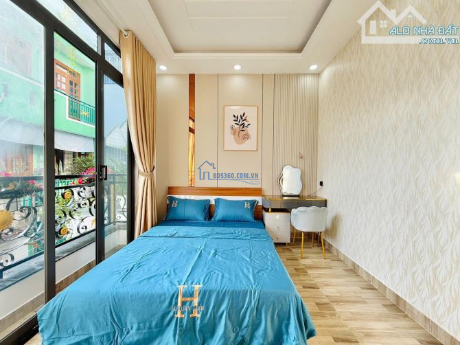 Hàng Hót Sau Lễ- Cần Bán Nhà Đường Đoàn Văn Bơ, p8, quận 4 giá 2 tỷ 8 / 42m2, hẻm thông 5m