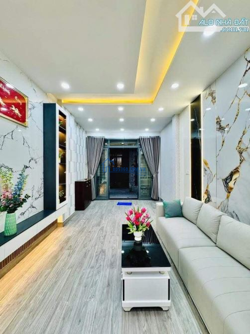 DUY NHẤT 1 CĂN! Nhà đẹp Thích Quảng Đức, Phú Nhuận – 1T2L – 64 m² – GIÁ TỐT 2 TỶ 8 – SHR