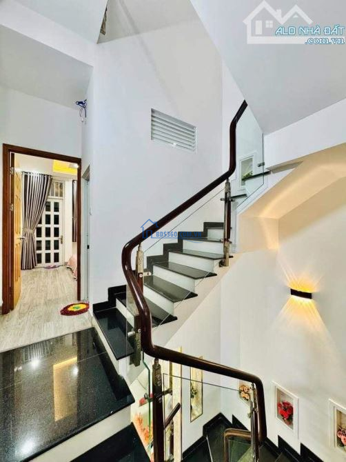 DUY NHẤT 1 CĂN! Nhà đẹp Thích Quảng Đức, Phú Nhuận – 1T2L – 64 m² – GIÁ TỐT 2 TỶ 8 – SHR