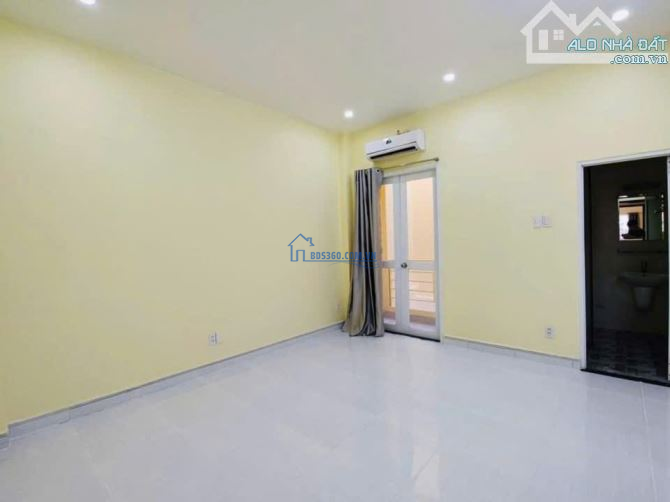 Không Cọc Nhanh Là MẤT – Nhà đẹp, đang trống tại Lương Văn Can, Q8 – 3,01TỶ/ 75m²/ 1T2L