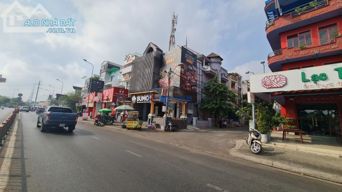 Cho thuê nhà 439A1 Phan Văn Trị, Gò Vấp - MT 11m