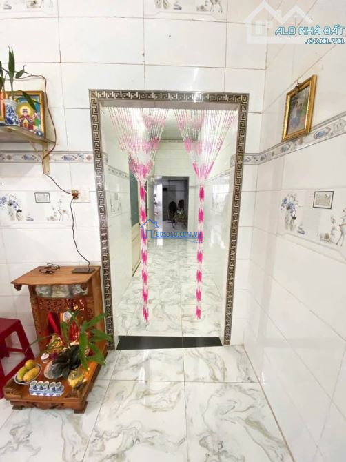 Bán gấp căn nhà ở ngay 1 / đường Suối Lội , Củ Chi 120m2 SHR giá 670tr