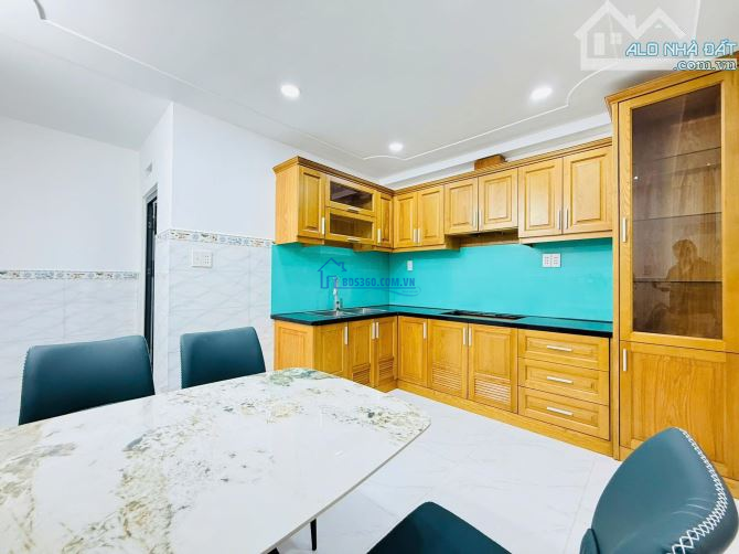 Nhượng lại căn nhà sẵn HĐ thuê 13 tr / tháng ngay Bà Hom, Q6. Giá: 3 Tỷ 120 / 58.5m2. SHR
