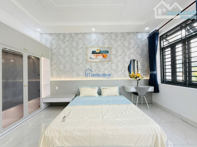 Nhượng lại căn nhà sẵn HĐ thuê 13 tr / tháng ngay Bà Hom, Q6. Giá: 3 Tỷ 120 / 58.5m2. SHR