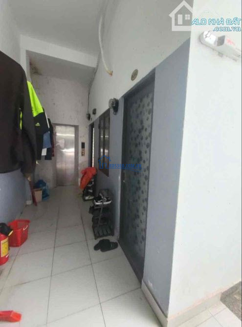TÒA CĂN HỘ NGŨ HÀNH SƠN-NGAY ĐẠI HỌC KINH TẾ -150M2 - 4 TẦNG-THANG MÁY-DT:80 TR/TH-14 TỶ