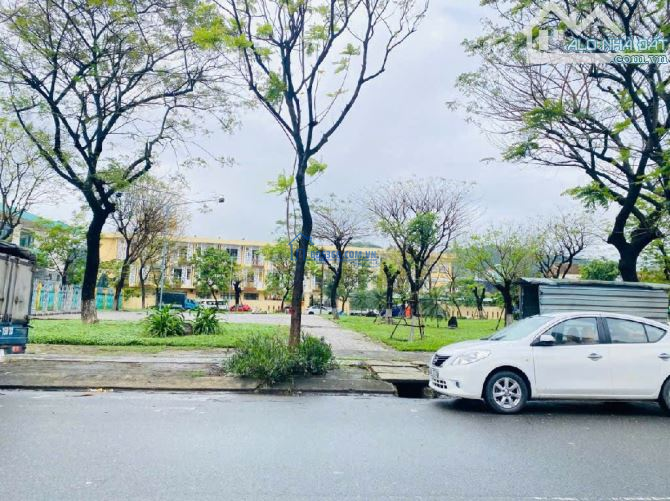 SIÊU PHẨM TOA NHÀ 4 TẦNG- LÔ GÓC - DIỆN TÍCH KHỦNG- MẶT TIỀN RỘNG- DÒNG TIỀN 50TR/THG