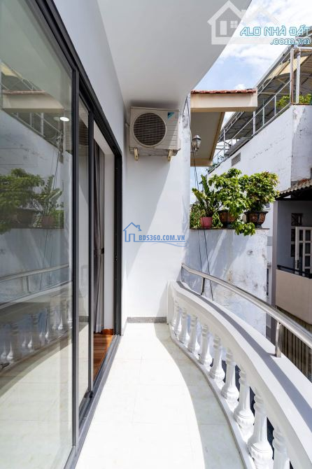 Mua ngay kẻo lỡ nhà đường Đoàn Văn Bơ Quận 4, 68m2 giá 4 tỷ 2 , SHR