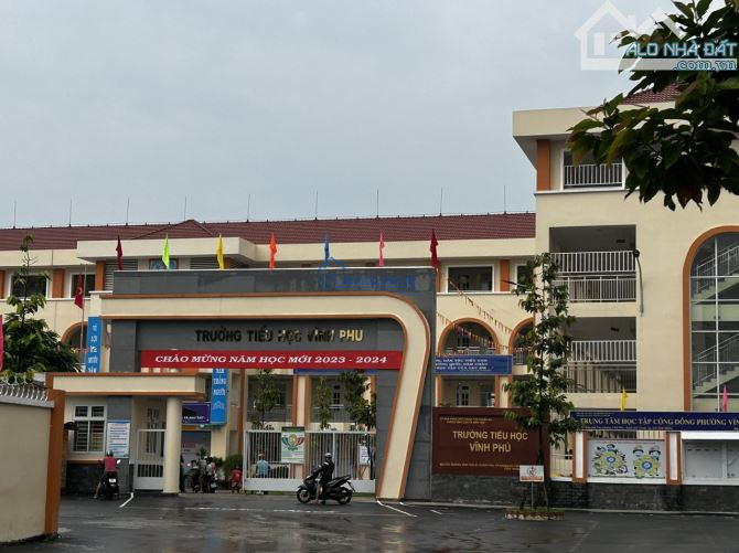 CẦN BÁN LÔ ĐẤT SÁT TRƯỜNG CẤP 1 VÀ 2 VĨNH PHÚ, THỔ CƯ,SỔ RIÊNG,69M2 - GIÁ 1,75 TỶ