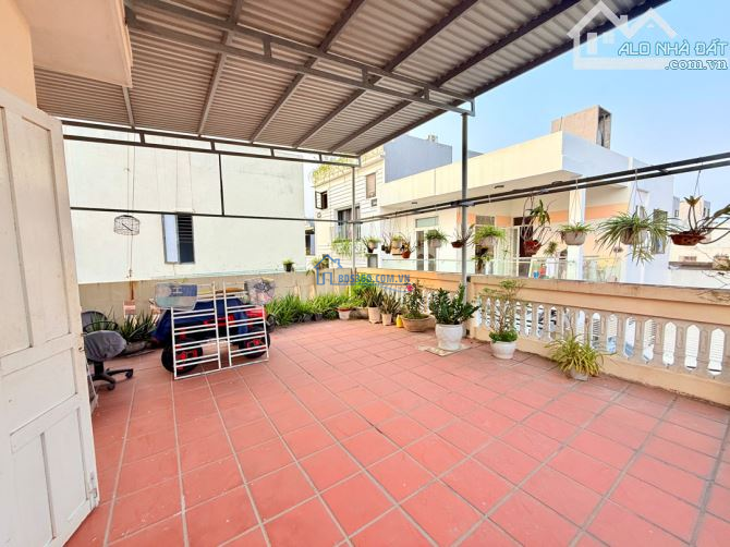 GIÁ SỐC BÁN GẤP LÔ GÓC NGAY MT TRẦN VĂN DƯ 85M2 3 TẦNG CHỈ 7.X TỶ