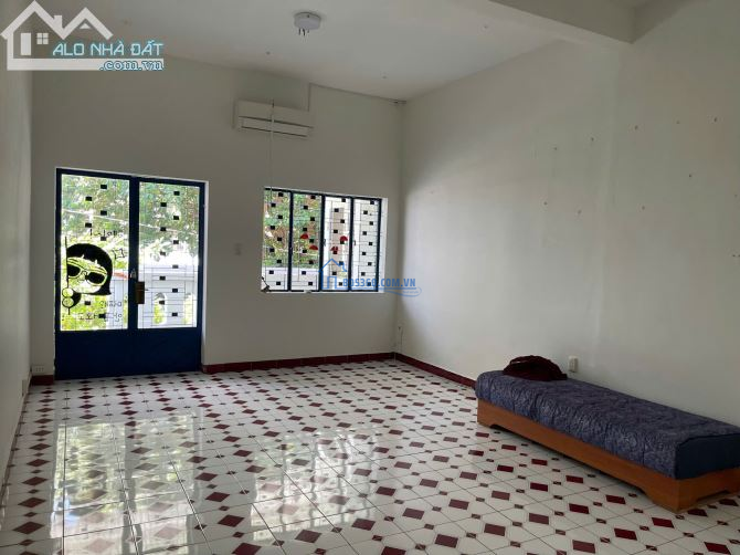 Cần cho thuê nhà 1 trệt 2 lầu đường Trần Nguyên Hãn, Phường 1, TP Vũng Tàu
