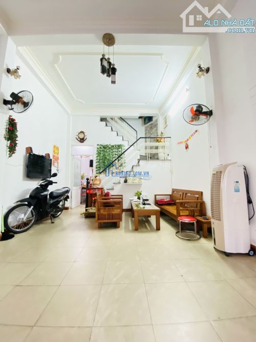 BÁN NHÀ MẶT TIỀN ĐƯỜNG 7.5M- QUẬN HẢI CHÂU- DIỆN TÍCH 60M2- GIÁ CHỈ 4.990 TỶ.
