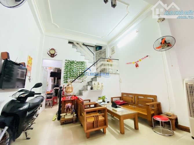 BÁN NHÀ MẶT TIỀN ĐƯỜNG 7.5M- QUẬN HẢI CHÂU- DIỆN TÍCH 60M2- GIÁ CHỈ 4.990 TỶ.