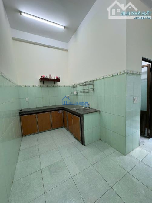Cho thuê nhà nguyên căn 2 tầng có đầy đủ nội thất mới keng ngay hà bổng, trung tâm du lịc