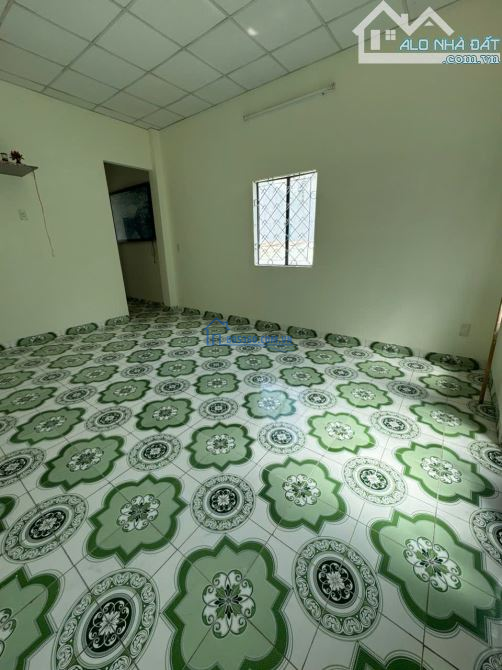 Cho thuê nhà nguyên căn 2 tầng có đầy đủ nội thất mới keng ngay hà bổng, trung tâm du lịc