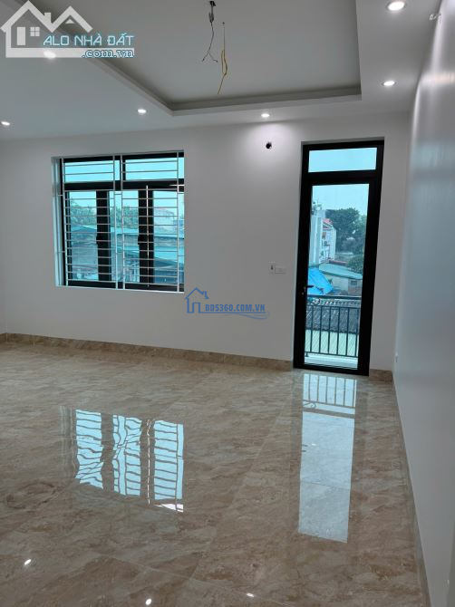 CHÍNH CHỦ- CHO THUÊ NHÀ 5 TẦNG , CÓ THANG MÁY MẶT TIỀN ĐƯỜNG TÔN ĐỨC THẮNG