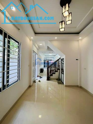 Bán Nhà Bùi Xương Trạch - TX , DT 50m2 , Giá Nhỉnh 10 tỷ , Oto, Lo Góc