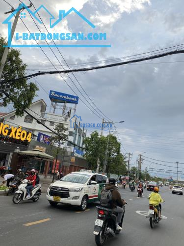 Nhà 3 Tầng Gần Công Viên Phú Hữu, Hẻm Xe Hơi, Chỉ 4,2 Tỷ