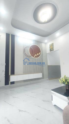 Nhà 3 Tầng Gần Công Viên Phú Hữu, Hẻm Xe Hơi, Chỉ 4,2 Tỷ