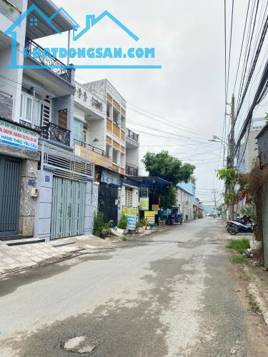 BÁN ĐẤT MẶT TIỀN ĐƯỜNG 12M, VỪA Ở VỪA KINH DOANH , GẦN NGUYỄN DUY TRINH, PHÚ HỮU, Q9