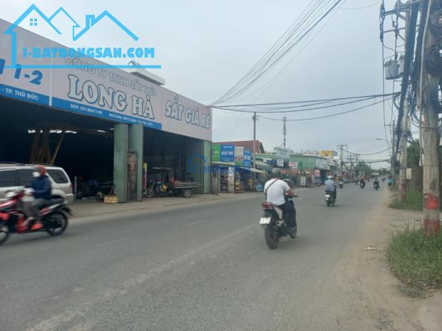 Mặt tiền Nguyễn Duy Trinh, DT 165m2 x 2 Tầng Full không lộ giới,kinh doanh sầm uất