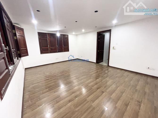 Chính chủ cho thuê văn phòng nhỏ cạnh tòa Licogi 13 ngõ 164 Khuất Duy Tiến