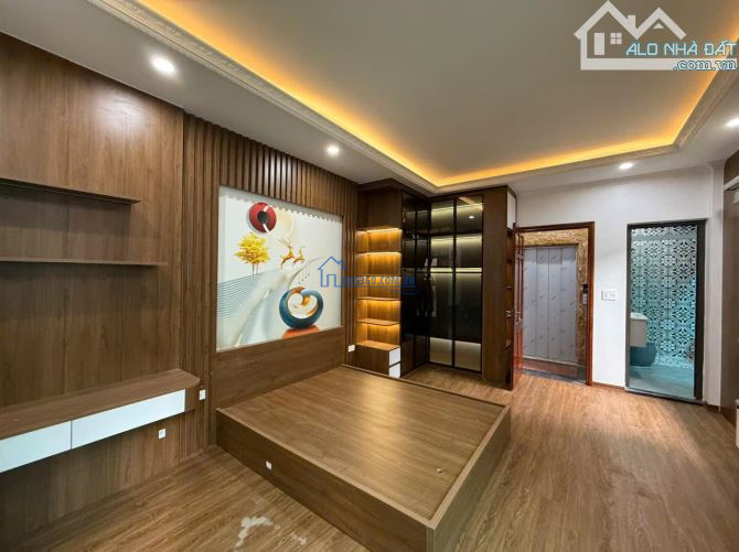 GIA ĐÌNH TÔI CẦN BÁN NHÀ VĨNH PHÚC, 45M2 7T THANG MÁY LÔ GÓC 2 THOÁNG, Ở & KD, GIÁ 11.7 TỶ