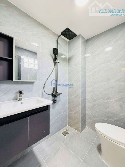 Bán gấp nhà đẹp Đường số 18, Thủ Đức, 61m2, đang cho thuê 11tr/tháng, giá 1 tỷ 750