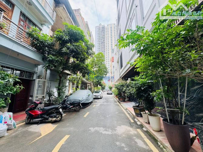 BÁN NHÀ PHÂN LÔ LK - ÔTÔ TRÁNH - 85M, MT 8M, 6T THANG MÁY - XUÂN LA - TÂY HỒ. 34 TỶ HƠN
