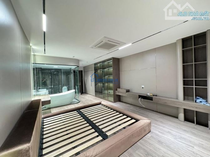 BÁN NHÀ PHÂN LÔ LK - ÔTÔ TRÁNH - 85M, MT 8M, 6T THANG MÁY - XUÂN LA - TÂY HỒ. 34 TỶ HƠN