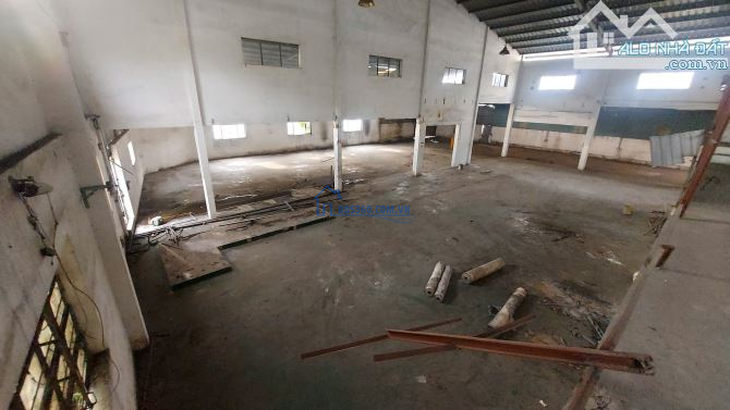 Cho thuê kho xưởng 2500m2 giá 2.2usd/1m2 đã có V.A.Tở TP Thuận An Bình Dương