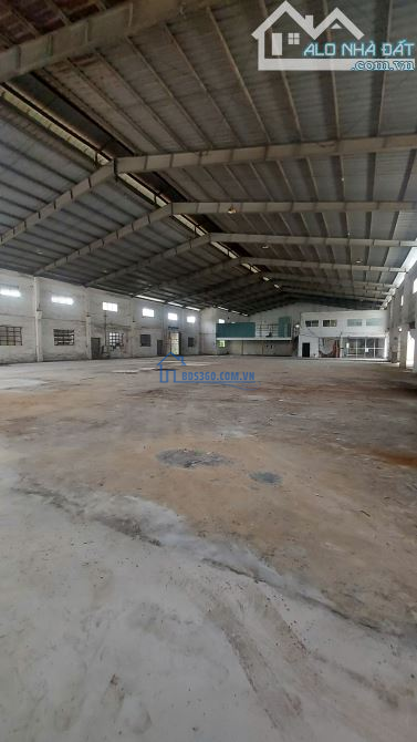 Cho thuê kho xưởng 2500m2 giá 2.2usd/1m2 đã có V.A.Tở TP Thuận An Bình Dương