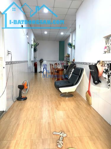 Hạ Giá 5 tỷ bán nhanh
Bán Nhà Mặt Tiền Âu Cơ-Phước Tân
DT: 201m2 Giá Bán: 20Tỷ có