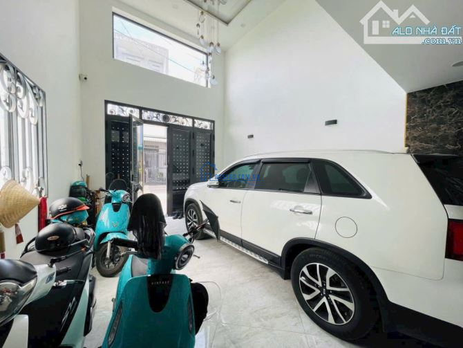 Bán Nhà Đẹp đường Vườn Lài, An Phú Đông, Q12 - Chỉ 3 Tỷ 900 / 65,2m2 - Sổ Hồng Riêng