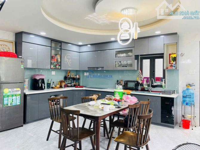 Bán Nhà Đẹp đường Vườn Lài, An Phú Đông, Q12 - Chỉ 3 Tỷ 900 / 65,2m2 - Sổ Hồng Riêng