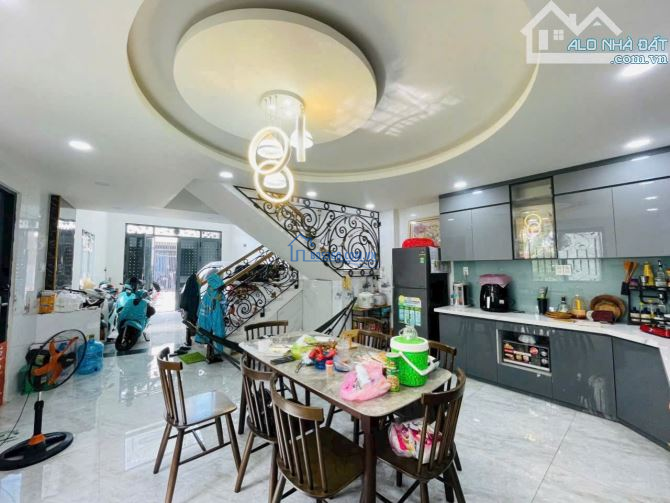 Bán Nhà Đẹp đường Vườn Lài, An Phú Đông, Q12 - Chỉ 3 Tỷ 900 / 65,2m2 - Sổ Hồng Riêng