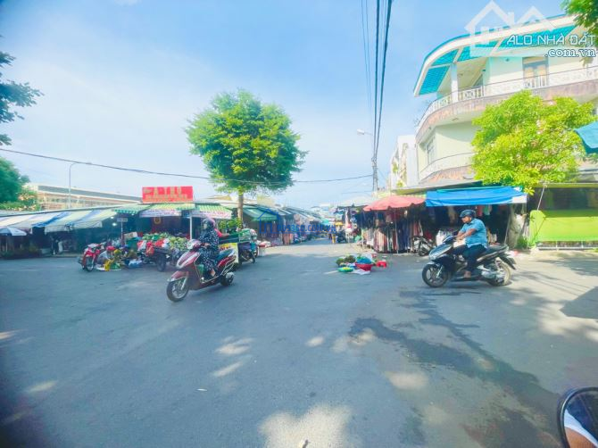MẶT TIỀN VIP HỒ ĐẮC DI- NGAY CHỢ CẨM LỆ- VỪA Ở VỪA KINH DOANH ĐỈNH- GIÁ NHỈNH 8 TỶ.