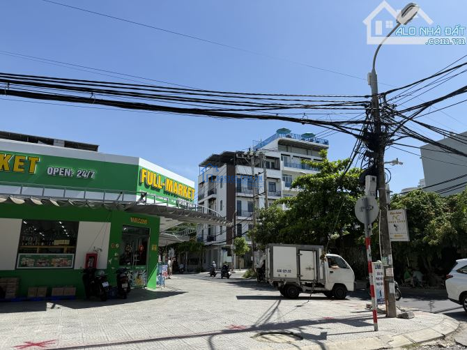 BÁN NHÀ LÔ GÓC 4 TẦNG PHAN ĐĂNG LƯU VỚI LÊ THANH NGHỊ 220m2 CHỈ 18 ty